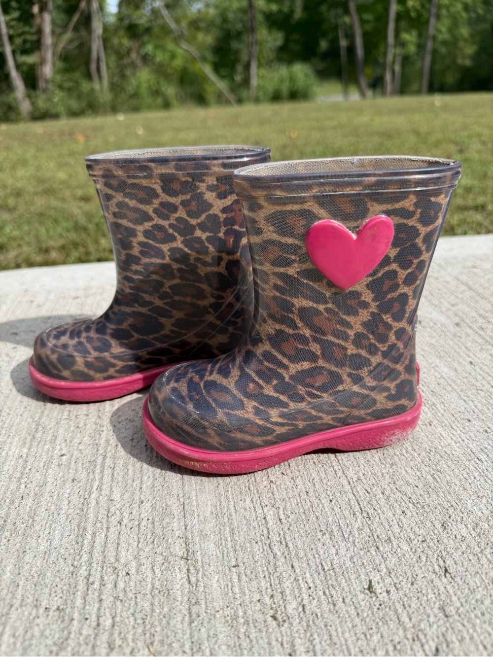 Igor Toddler Girl Leopard Print Rain Boots with Pink Heart - size 6